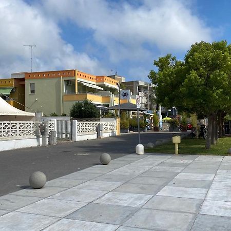 Casa Vacanze Torre Dell Orso Piazza 100M Dal Mare Torre dell'Orso Exterior photo